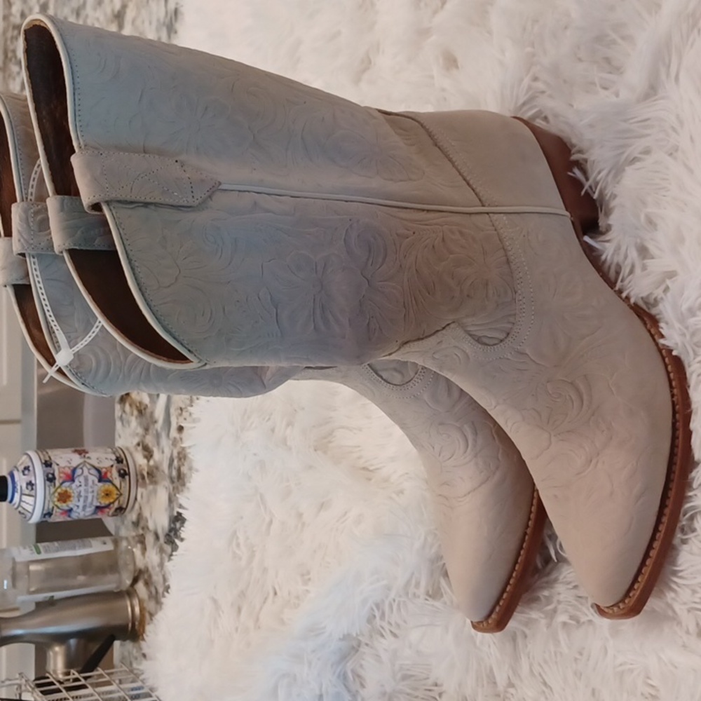 FRYE Sacha Mid Pull-On Floral Embossed Ivory Coastal Cowgirl Cowboy Boot Size 6
